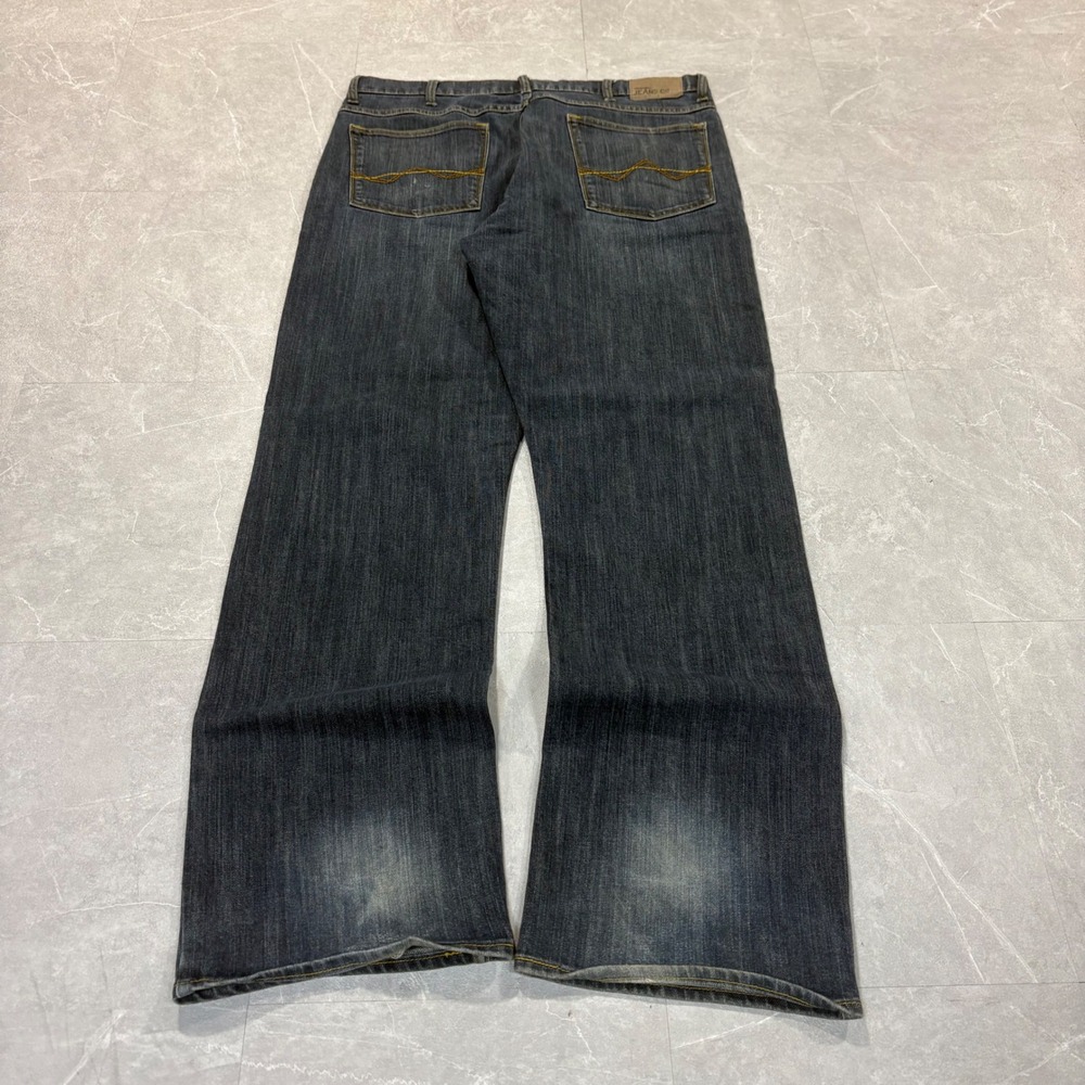 Wrangler Jeans Co Mens 36x34 Relaxed Boot Cut Dark Wash Denim Jeans 980TWST